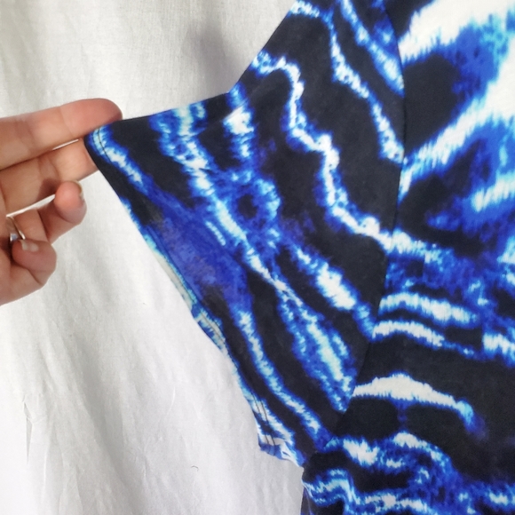 Jennifer Lopez Shirt Size 3X Blue Black White Short Sleeve Top Blouse Shirt - Picture 7 of 8